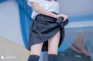 上错厕所找对女友_2
