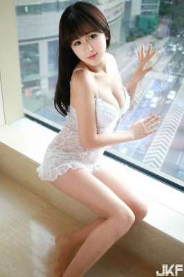 [近期更新]转贴平安夜互相玩別人的女友