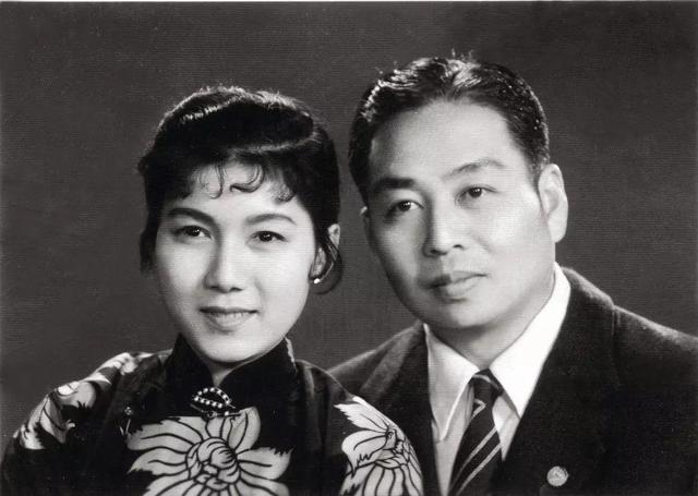 新凤霞:残疾后曾重度自闭,重生后曾上春晚!她死后女儿并不难过