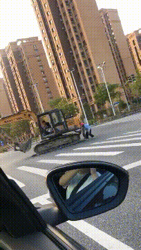 搞笑美女动态图:婚礼上的爆笑一幕,新郎今晚是不准备闹洞房了?