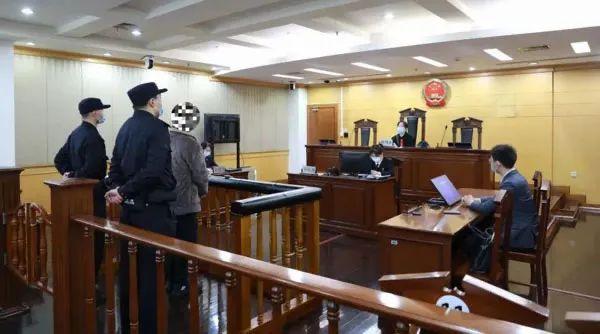 男子远程操控27人电脑,长期偷窥女性……上海法院判了!