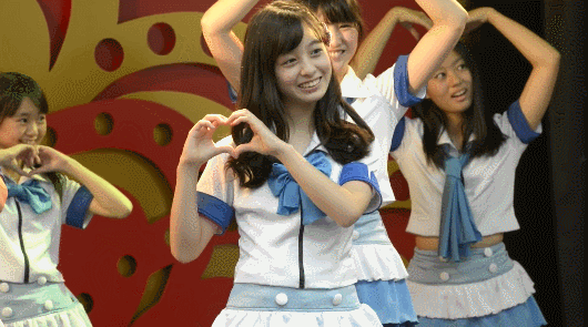 日本14岁美少女石川花颜值惊呆国内网友,这就是新的千年美少女嘛