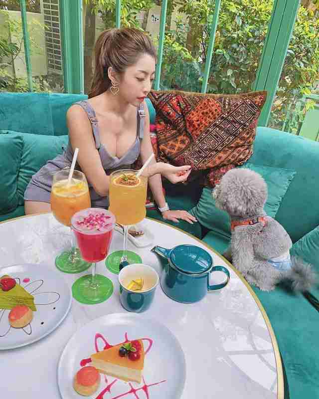 双胞胎女儿林儿与君儿-【2023年11月最新】